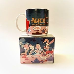 VTG Walt Disney’s Classic Alice in Wonderland Mug with Box